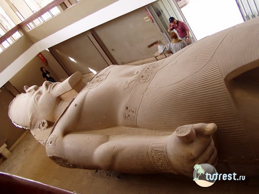 Транспортировка статуи Рамзеса