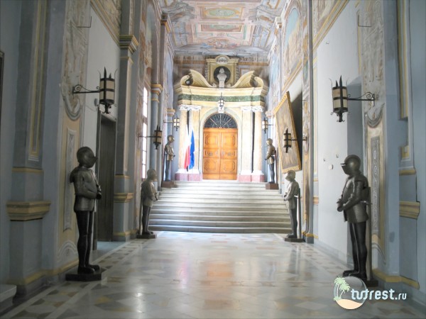 Внутри дворца Великих Магистров, Греция, Родос