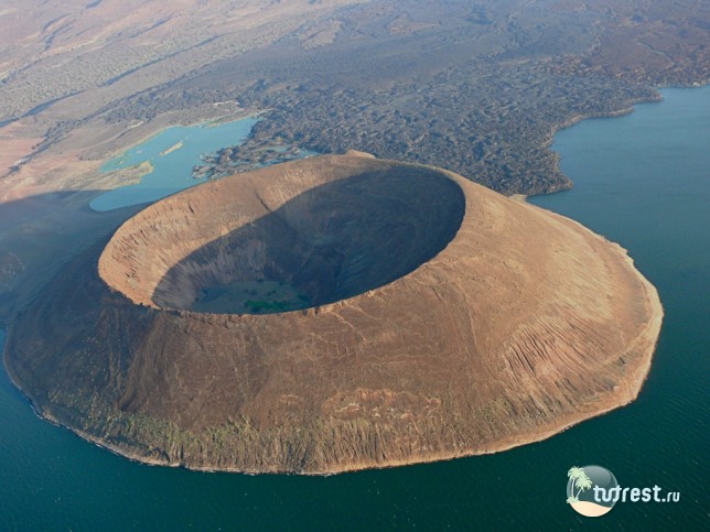 Кенийский кратер Набийотум